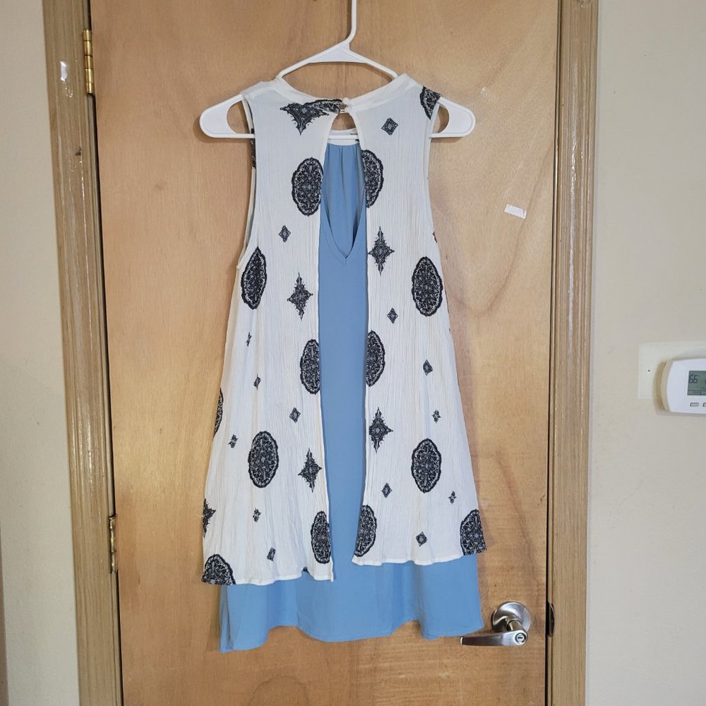C'Isa Dress - Picture 2 of 6